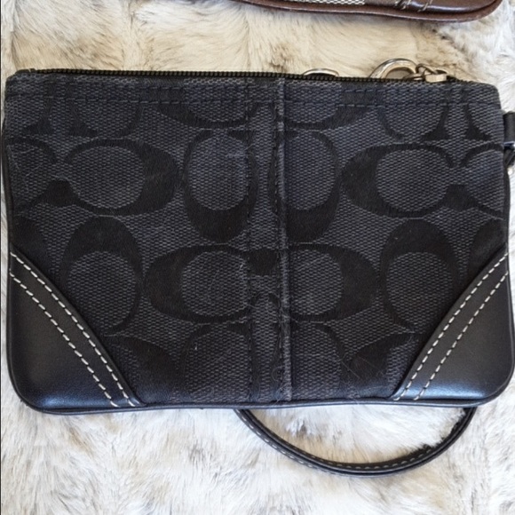 COACH Canvas Signature Wristlet - Black - Picture 3 of 4